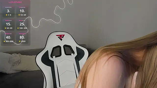 bella xx   online show from January 12, 2026, 3:13 am