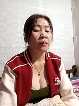 tabby-cat11 online show from December 5, 2025, 1:49 am