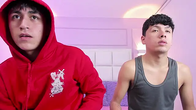 hoot booys  online show from March 18, 2026, 7:48 pm