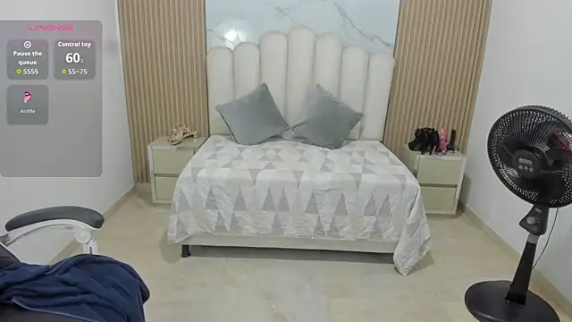 Snapshot of Aziz_daud chatting on March 13, 2026, 7:08 pm Aziz daud online show from March 13, 2026, 7:08 pm