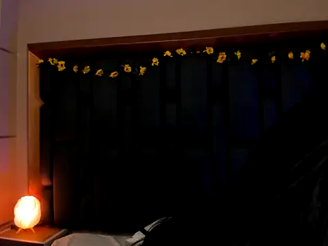 TanyaBello online show from November 26, 2025, 3:56 pm