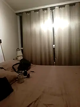 Snapshot of lilivalkova chatting on February 25, 2026, 3:40 am lilivalkova online show from February 25, 2026, 3:40 am