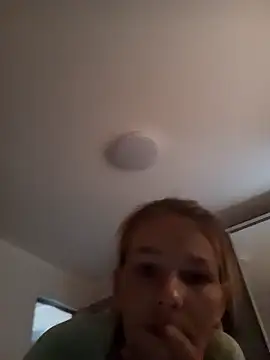 Snapshot of Coare_Cindy chatting on October 31, 2025, 11:51 am Coare Cindy online show from October 31, 2025, 11:51 am