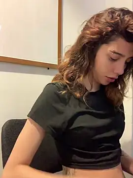 Snapshot of MiaaCute- chatting on April 28, 2026, 10:14 pm MiaaCute- online show from April 28, 2026, 10:14 pm