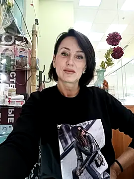 Luna 7777 online show from October 29, 2025, 10:36 am