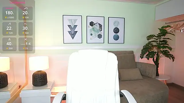 EmilyTurneer online show from February 2, 2026, 7:13 pm