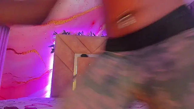 Snapshot of mia__blaze__ chatting on December 23, 2025, 3:06 am mia blaze online show from December 23, 2025, 3:06 am