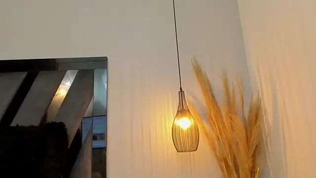 Amelia Brixton online show from March 26, 2026, 5:50 am