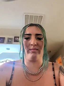 ImKatMeow online show from April 15, 2026, 4:11 pm