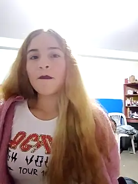 Lana pohenix online show from November 5, 2025, 3:09 am