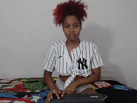 Snapshot of kataleya2021 chatting on April 9, 2026, 10:49 pm kataleya2021 online show from April 9, 2026, 10:49 pm