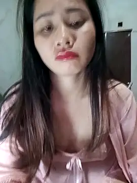 Chmdiemd online show from October 22, 2025, 8:41 pm