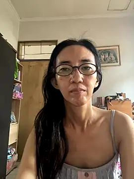 princessD077 online show from November 6, 2025, 6:39 am