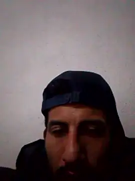 Snapshot of Orlao25cm chatting on January 7, 2026, 12:15 am Orlao25cm online show from January 7, 2026, 12:15 am