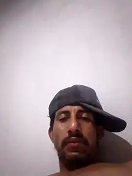 Snapshot of Orlao25cm chatting on March 1, 2026, 2:11 am Orlao25cm online show from March 1, 2026, 2:11 am