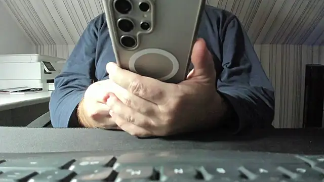 GermanMadMatt online show from October 20, 2025, 5:31 am