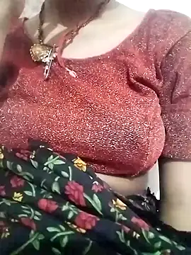 Snapshot of OliveGreen22 chatting on October 29, 2025, 5:34 pm OliveGreen22 online show from October 29, 2025, 5:34 pm