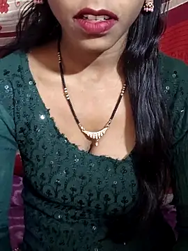 Itz Aisha   online show from April 4, 2026, 5:36 am