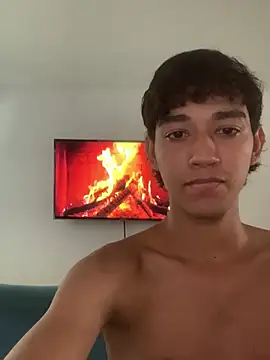 Snapshot of Alex_king17 chatting on April 11, 2026, 1:04 pm Alex king17 online show from April 11, 2026, 1:04 pm