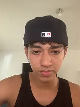 Snapshot of Alex_king17 chatting on April 16, 2026, 1:23 pm Alex king17 online show from April 16, 2026, 1:23 pm