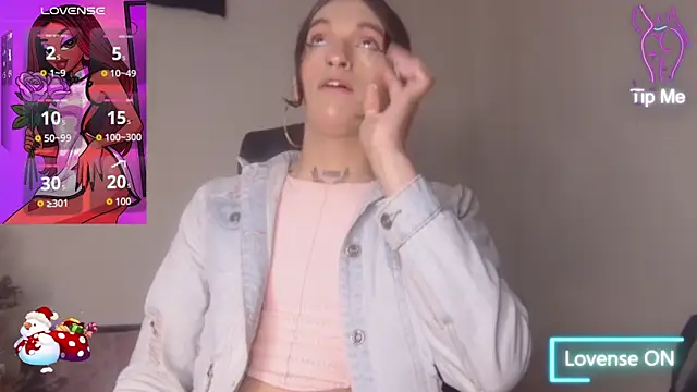 Scarlett crastrawberry online show from December 17, 2025, 8:47 pm