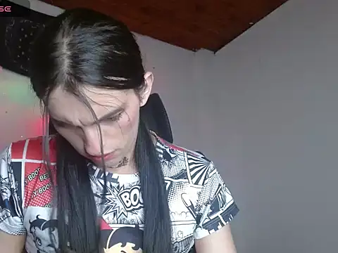 Scarlett crastrawberry online show from June 2, 2026, 2:22 am