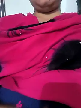 Snapshot of Lovely_Tannu chatting on November 16, 2025, 11:26 am Lovely Tannu online show from November 16, 2025, 11:26 am