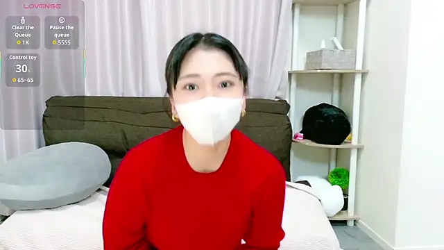 Rin-chaaan online show from November 10, 2025, 10:31 am