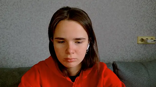 Snapshot of May_Bloom chatting on May 28, 2026, 10:11 am May Bloom online show from May 28, 2026, 10:11 am