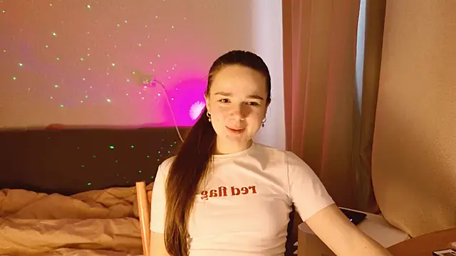 Snapshot of May_Bloom chatting on May 6, 2026, 7:34 am May Bloom online show from May 6, 2026, 7:34 am