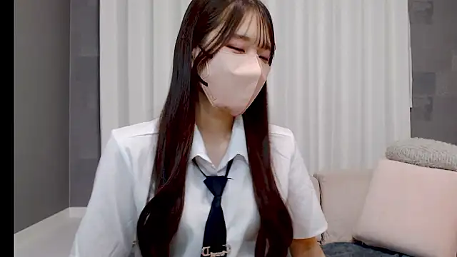 Snapshot of LOVE_MIREI_LOVE chatting on March 2, 2026, 11:17 am LOVE MIREI LOVE online show from March 2, 2026, 11:17 am