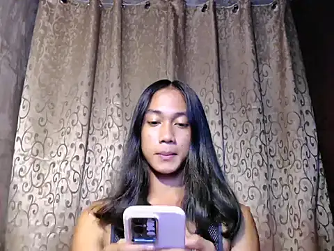 taylaxuxu online show from November 10, 2025, 9:20 pm