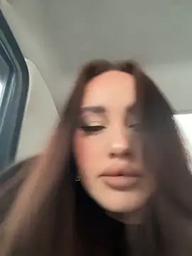 KiraSunshine online show from January 13, 2026, 4:05 am