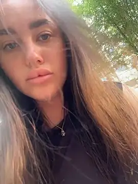 KiraSunshine online show from March 10, 2026, 3:10 am