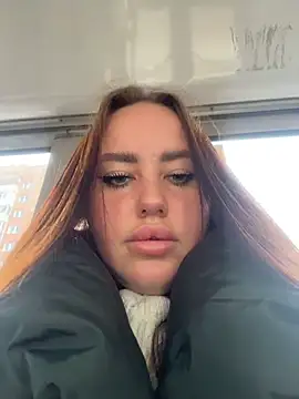 KiraSunshine online show from April 14, 2026, 5:12 am