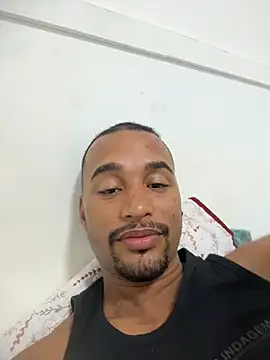 casalbrhot25 online show from October 26, 2025, 4:24 am