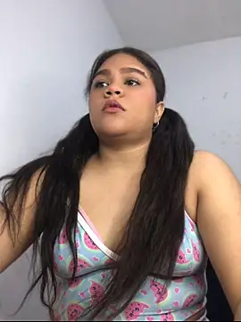 2moons full of love online show from June 14, 2026, 2:40 pm