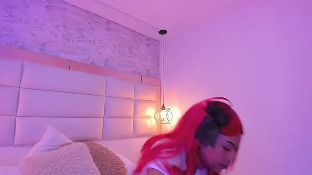 Sofia clk online show from November 12, 2025, 3:32 am