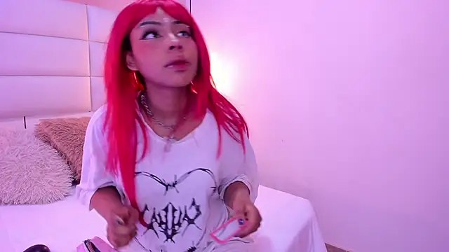 Sofia clk online show from October 28, 2025, 3:51 am