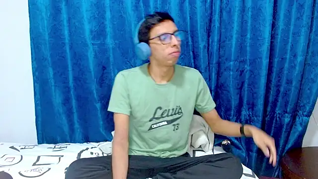 DavTwink3100 online show from January 15, 2026, 2:15 am