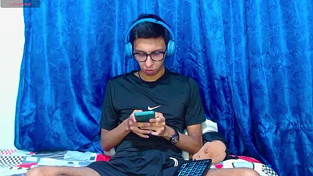 DavTwink3100 online show from March 21, 2026, 1:51 am