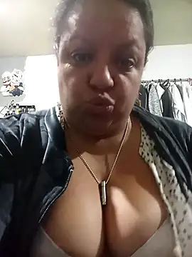 Alondrabb80 online show from November 5, 2025, 3:53 am