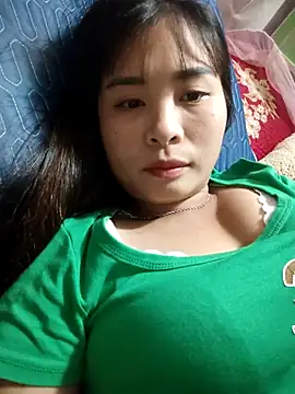 Squirrel-Pear online show from November 8, 2025, 1:14 pm