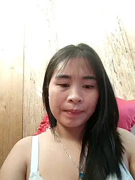 Squirrel-Pear online show from December 19, 2025, 3:54 am