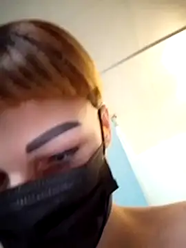 Loveyoudearxq online show from October 23, 2025, 1:32 pm