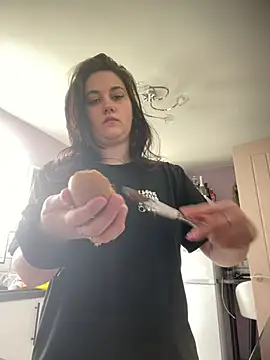 YourFrenchFeliciexo online show from April 13, 2026, 10:19 am