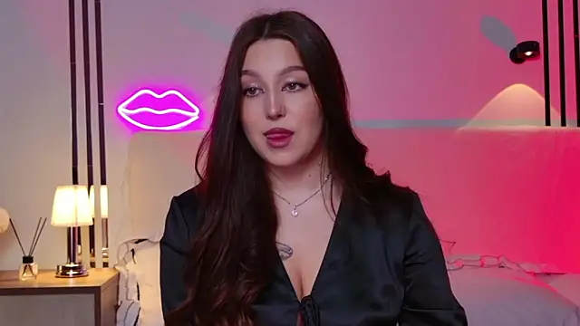  Tessa May  online show from November 21, 2025, 12:31 am