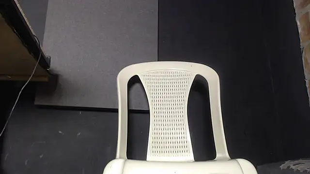 Snapshot of Anaconda_larga chatting on February 23, 2026, 2:17 pm Anaconda larga online show from February 23, 2026, 2:17 pm