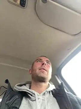 Rotteei1 online show from April 3, 2026, 3:40 pm