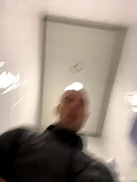 Rotteei1 online show from October 23, 2025, 8:46 am